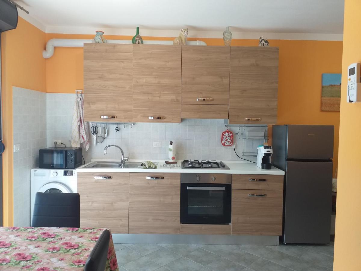 Orange House Apartment Bosa Luaran gambar